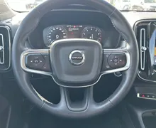 Notranja slika - Volvo XC40 - B4 P AWD Momentum Pro Avt. - 14 - Predogledna slika