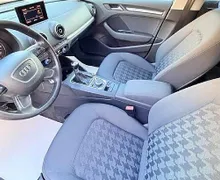 Notranja slika - Audi A3 - Limuzina 1.6 TDI clean diesel Ambiente - 7 - Predogledna slika