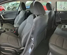 Notranja slika - KIA Ceed SW - 1.0 T-LED-KAMERA-NAVI-ODLIČEN-KOT NOV-GARANCIJA - 8 - Predogledna slika