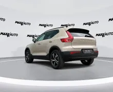 Notranja slika - Volvo XC40 - B3 P Plus Dark AT DCT ... - 33 - Predogledna slika
