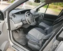 Notranja slika - Renault Scénic - 1,5 dCi Dynamique Confort - 13 - Predogledna slika