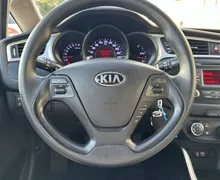 Notranja slika - KIA Ceed SW - CeeD  SW 1.4 GDI EX Champion - 12 - Predogledna slika