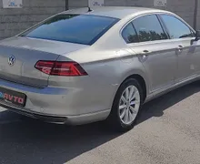 Zunanja slika - Volkswagen Passat - LIMUZ-2.0TDI-150KM-HIGHLINE-VIRTUAL-KAMERA-ACC-17C - 6 - Predogledna slika
