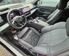 Notranja slika - BMW serija 5: - 540d xDrive Avt. |M-OPTIC|ICON|HL.SED|360-KAM|A20| - 7 - Predogledna slika