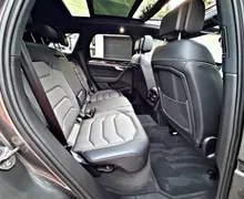 Notranja slika - Volkswagen Touareg - 4MOTION•R-LINE•PANO•MASAŽA•ZRAČNO•1LASTNIK•KOT N.. - 11 - Predogledna slika