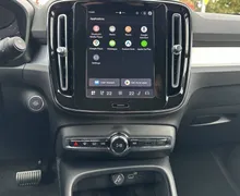 Notranja slika - Volvo XC40 - B3 P Plus Dark Avt. - 18 - Predogledna slika