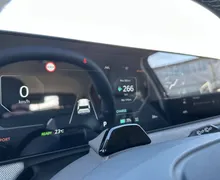 Notranja slika - KIA EV3 - Star 58.3 kWh baterija - 14 - Predogledna slika