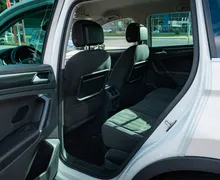Notranja slika - Volkswagen Tiguan - 2,0 TDI BMT R-Line Edition DSG - 8 - Predogledna slika