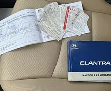 Zunanja slika - Hyundai Elantra - 1.6 CVVT LIFE - 1. LASTNIK - SLO - GR. SED. - - 11 - Predogledna slika