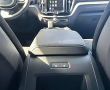 Notranja slika - Volvo XC60 - VOLVO  B4D Core Avt. LED-KAMERA-GRETJE... - 19 - Predogledna slika
