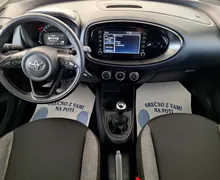 Zunanja slika - Toyota Aygo - 1.0 X-PLAY ALLOYS TOUCH •SLO•KAMERA•ACC• - 11 - Predogledna slika