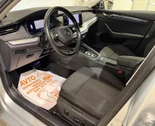 Notranja slika - Škoda Octavia - 2.0 TDI-VIRTUAL-ACC-DSG-110KW-LED-MRTVI KOT-NAVI - 9 - Predogledna slika
