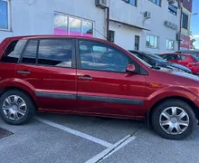 Zunanja slika - Ford Fusion - Plus 1.6 16V + Kljuka - 6 - Predogledna slika