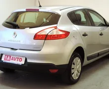 Zunanja slika - Renault Mégane - Megane Berline 1.6 16V Authentique SLO-KLIMA-103.000KM - 5 - Predogledna slika