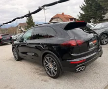 Zunanja slika - Porsche Cayenne - DIESEL 3.0 SLO CHRONO FULL LED ACC PANO ALU21 - 3 - Predogledna slika