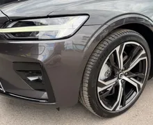Zunanja slika - Volvo S60 - B5-R Ultimate Dark 4X4 TOP OPREMA KOT NOV JAMSTVO - 10 - Predogledna slika