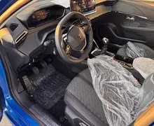 Zunanja slika - Peugeot 208 - ALLURE PureTech 100 + Bon za zimske gume - 6 - Predogledna slika
