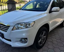 Zunanja slika - Toyota RAV4 - 2.2 D-4D . LASTNIK VLEČNA KLJUKA LETNO JAMSTVO - 1 - Predogledna slika