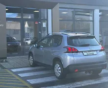 Zunanja slika - Peugeot 2008 - 1.2 PureTech - 1.LASTNIK - VLEČNA KLJUKA - 3 - Predogledna slika