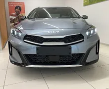 Zunanja slika - KIA XCeed - 1.6 T-GDi EX WAY ISG.7DCT 110.3 kW - 3 - Predogledna slika