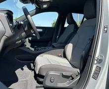Notranja slika - Volvo XC40 - B3P Core Avt - 10 - Predogledna slika