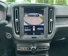 Notranja slika - Volvo XC40 - T3 Momentum Avt - 17 - Predogledna slika