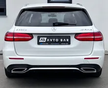 Notranja slika - Mercedes-Benz E-Razred - 220d+AMG+LED+F1+R.KAMERA+AMBI+ALU 20 - 7 - Predogledna slika