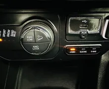 Zunanja slika - Jeep Renegade - 1.3 T-GDI 4xe PLUG-IN.NEMŠKI+4ALU.4X4.NAVI.ACC.TOP - 7 - Predogledna slika