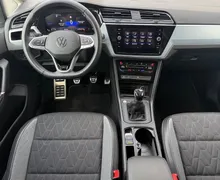 Notranja slika - Volkswagen Touran - 1.5 TSI Family-ACC-Mrtvi kot-Virtual-4x ogr.sedeži - 10 - Predogledna slika