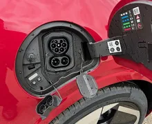 Zunanja slika - Renault Twingo - E-Tech Techno+Paket Varnost parkiranje polnjenje - 7 - Predogledna slika