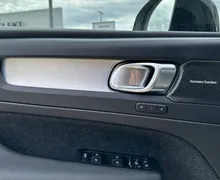 Zunanja slika - Volvo XC40 - B3P Plus Dark Avt - 12 - Predogledna slika