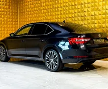 Notranja slika - Škoda Superb - 4x4 2.0 TDI AVT.-NAV - 7 - Predogledna slika