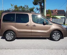 Zunanja slika - Peugeot Partner Tepee - Partner 1.6 e-HDi Active - OPR. VELIKI SERVIS - 5 - Predogledna slika
