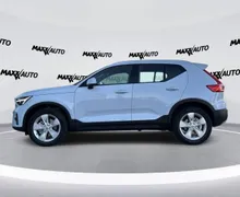 Notranja slika - Volvo XC40 - B3 P Core AT DCT 3 leta garancije + 3 servisi... - 8 - Predogledna slika