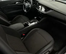 Notranja slika - Opel Insignia - 2.0 CDTI-AVT.-SLO-LED-NAVI-HEAD UP-18COL-NA OBROKE - 9 - Predogledna slika