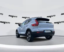 Notranja slika - Volvo XC40 - B3P Plus Dark Avt - 7 - Predogledna slika