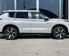 Zunanja slika - Mitsubishi Outlander - 2.4 PHEV Intense Auto - 3 - Predogledna slika