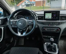 Notranja slika - KIA Ceed - 1,0 T-GDI GT-Line ISG - 10 - Predogledna slika