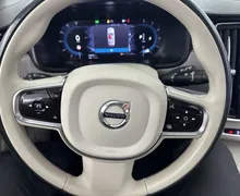 Notranja slika - Volvo V90 Cross Country - 2.0 B4 D Ultimate AWD.KAMERA.LED.PANORAMA - 10 - Predogledna slika