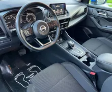 Notranja slika - Nissan Qashqai - 1.3 DIG-T MHEV N-Connecta-1 LASTNIK-LED-ODLIČEN... - 9 - Predogledna slika
