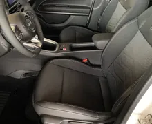 Zunanja slika - Jeep Avenger - Summit 1.2 E-DCT6 MHEV 110 - 6 - Predogledna slika