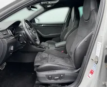 Notranja slika - Škoda Superb - Combi 2.0 TDI Sportline DSG-19 col-Matrix-Canton - 7 - Predogledna slika
