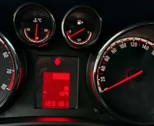 Notranja slika - Opel Meriva - 1.4-COSMO-124.000km-KREDIT BREZ POLOGA-ODLIČEN- - 12 - Predogledna slika