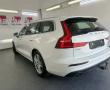 Zunanja slika - Volvo V60 - D3 Momentum Pro Avt+4 ALU.USNJE.NAVI.4X4.TOP - 6 - Predogledna slika