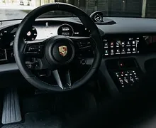 Zunanja slika - Porsche Taycan Sport Turismo - 21 COL Pano Zračno vzmetenje BOSE Radar - 11 - Predogledna slika