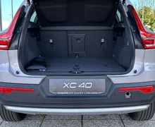 Notranja slika - Volvo XC40 - B3 P Core AT DCT 3 leta garancije + 3 servisi... - 12 - Predogledna slika