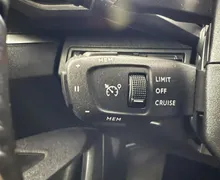 Notranja slika - Peugeot 5008 - 1.5 BlueHDI 130 S S Active Pack Avt.NAVI.LED.7 SED - 11 - Predogledna slika