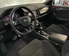 Notranja slika - Škoda Kodiaq - 2.0 TDI RS DSG |4x4|7S|Pano|ACC|360K|Memory|Canton - 7 - Predogledna slika