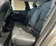 Notranja slika - Volvo XC60 - B5  P  AWD Plus Dark - 25 - Predogledna slika