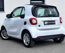 Notranja slika - Smart fortwo - EQ+SAMO 13.726 km+ALU+TEMP - 8 - Predogledna slika
